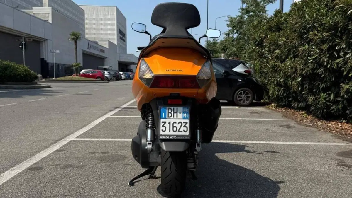 Honda Silver Wing 600 (2001 - 05)  (3)