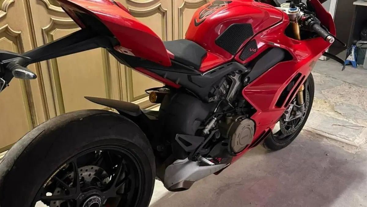 Ducati Panigale V4 S (2022 - 24)  (8)