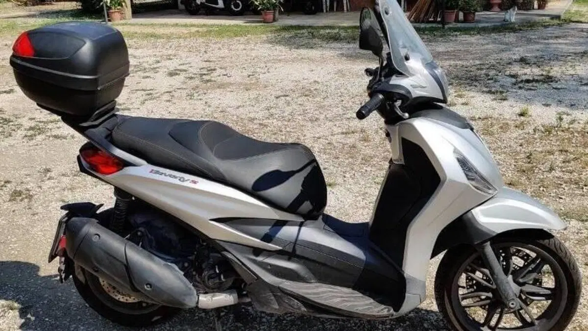 Piaggio Beverly 300 S ABS-ASR (2021 - 25) 