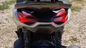 Piaggio Beverly 300 S ABS-ASR (2021 - 25)  (2)