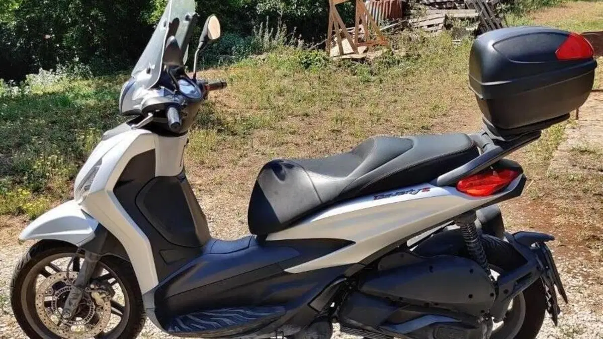 Piaggio Beverly 300 S ABS-ASR (2021 - 25)  (5)