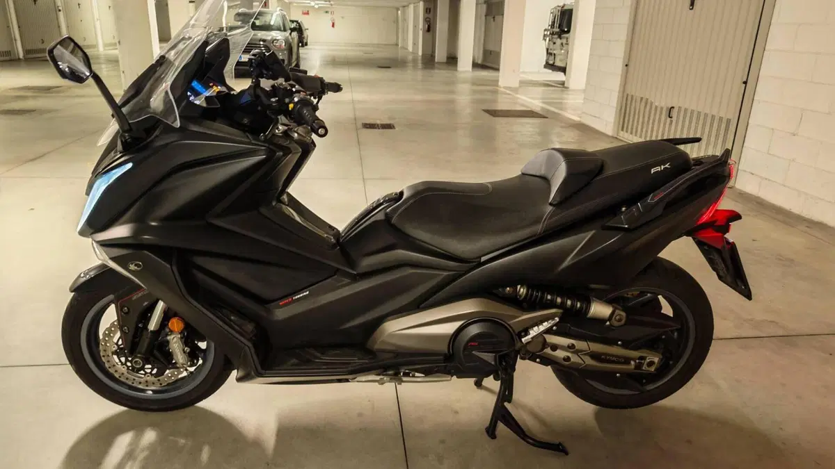 Kymco AK 550 ETS (2021 - 26)  (3)
