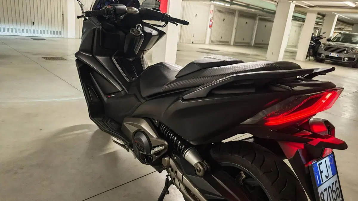 Kymco AK 550 ETS (2021 - 26)  (4)