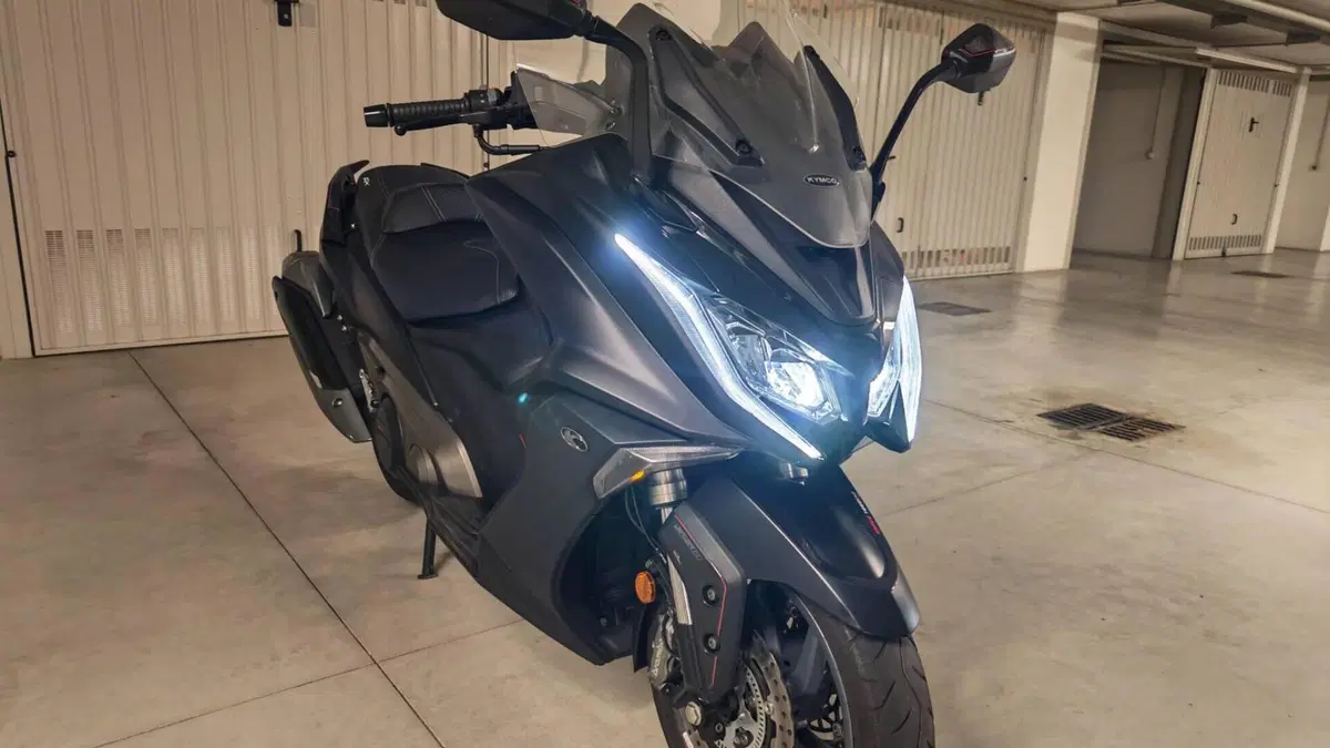 Kymco AK 550 ETS (2021 - 26) 