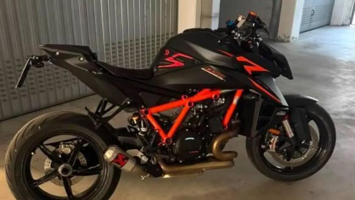 KTM 1390 Super Duke R (2024 - 26)  (2)