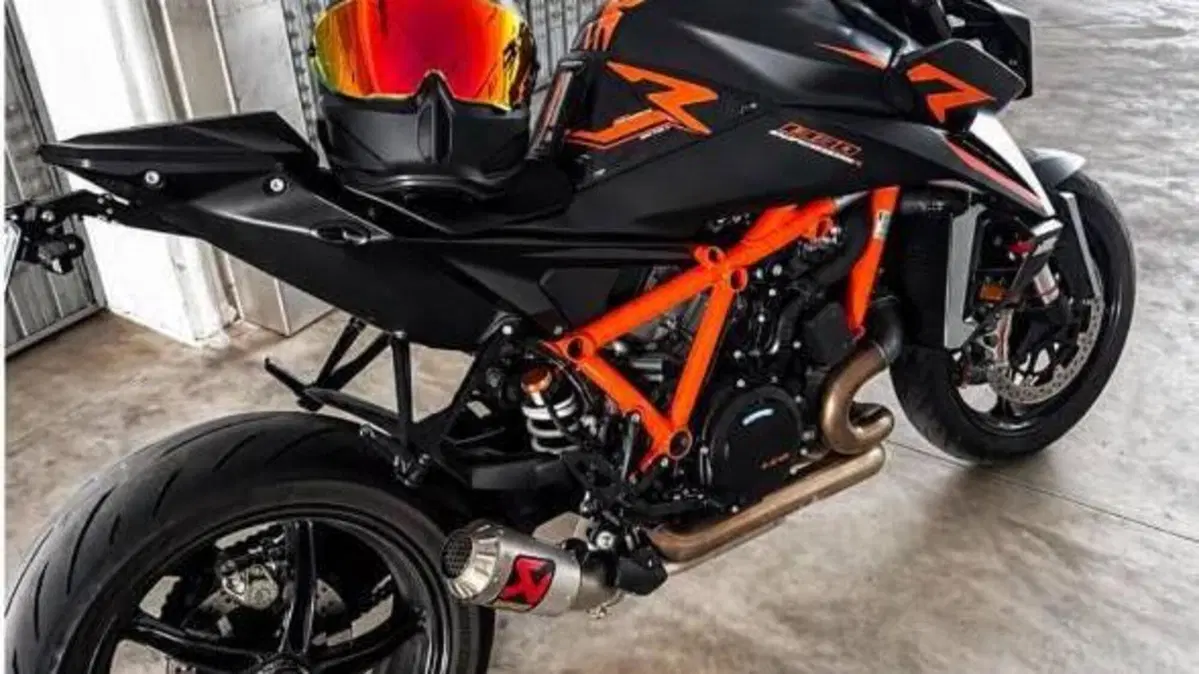 KTM 1390 Super Duke R (2024 - 26)  (3)