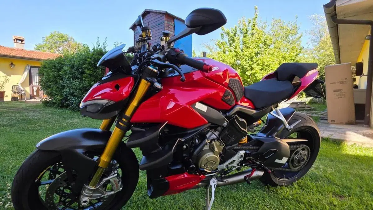 Ducati Streetfighter V4 1100 S (2021 - 22)  (4)