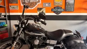 Harley-Davidson 1450 Super Glide (1999 - 02) - FXD 