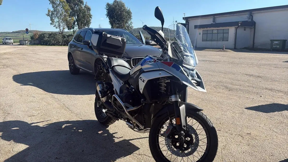 Bmw R 1300 GS (2023 - 26)  (2)