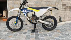 Husqvarna FE 350 (2017)  (2)