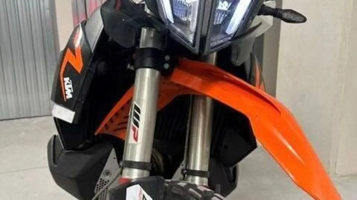 KTM 890 Adventure R (2022)  (5)