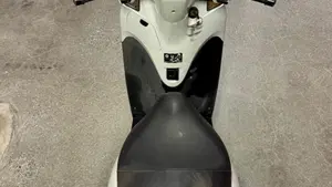 Honda SH 300 i (2006 - 10)  (3)
