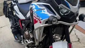 Honda Africa Twin CRF 1100L ES (2024 - 26) 