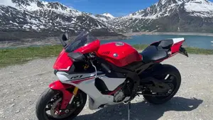 Yamaha YZF R1 (2017 - 19)  (7)