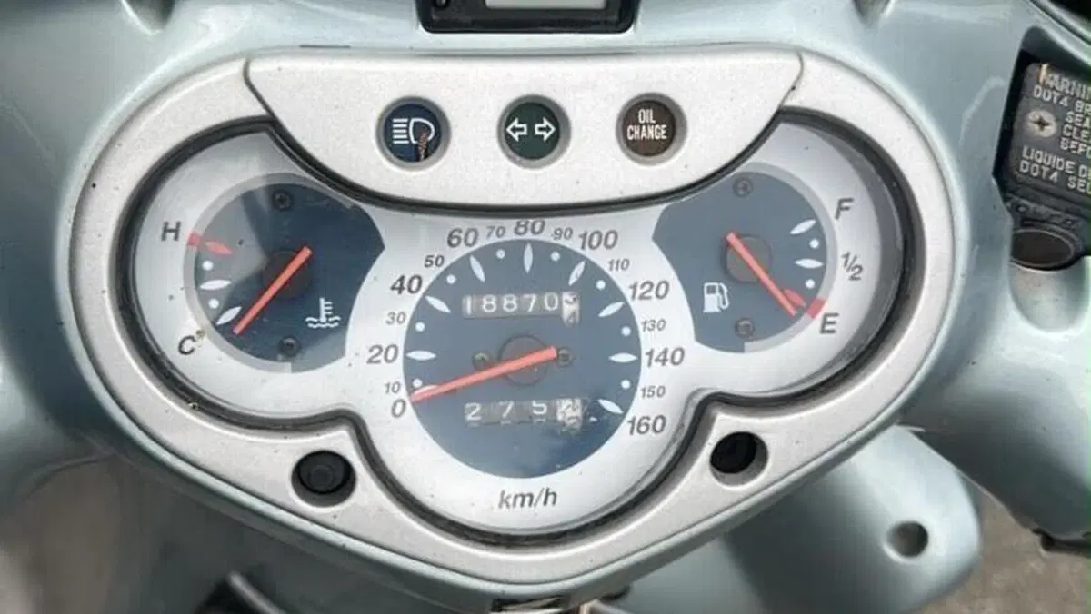 Honda SH 150 (2000 - 06)  (3)
