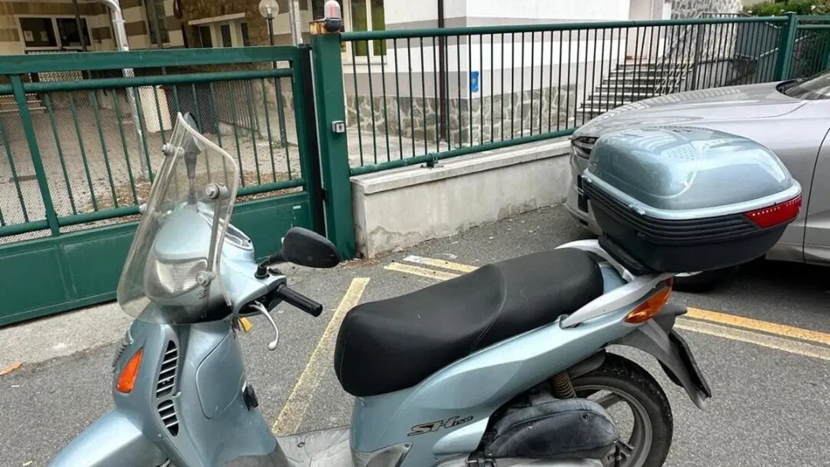 Honda SH 150 (2000 - 06)  (4)
