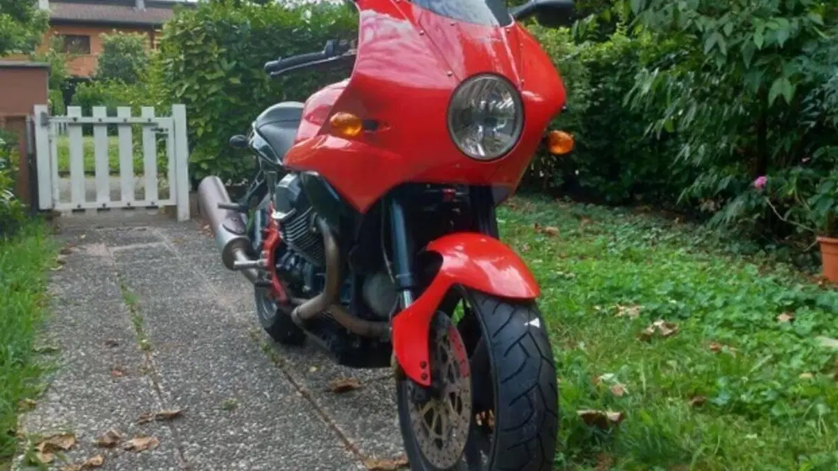 Moto Guzzi V11 Le Mans (2001 - 06)  (4)