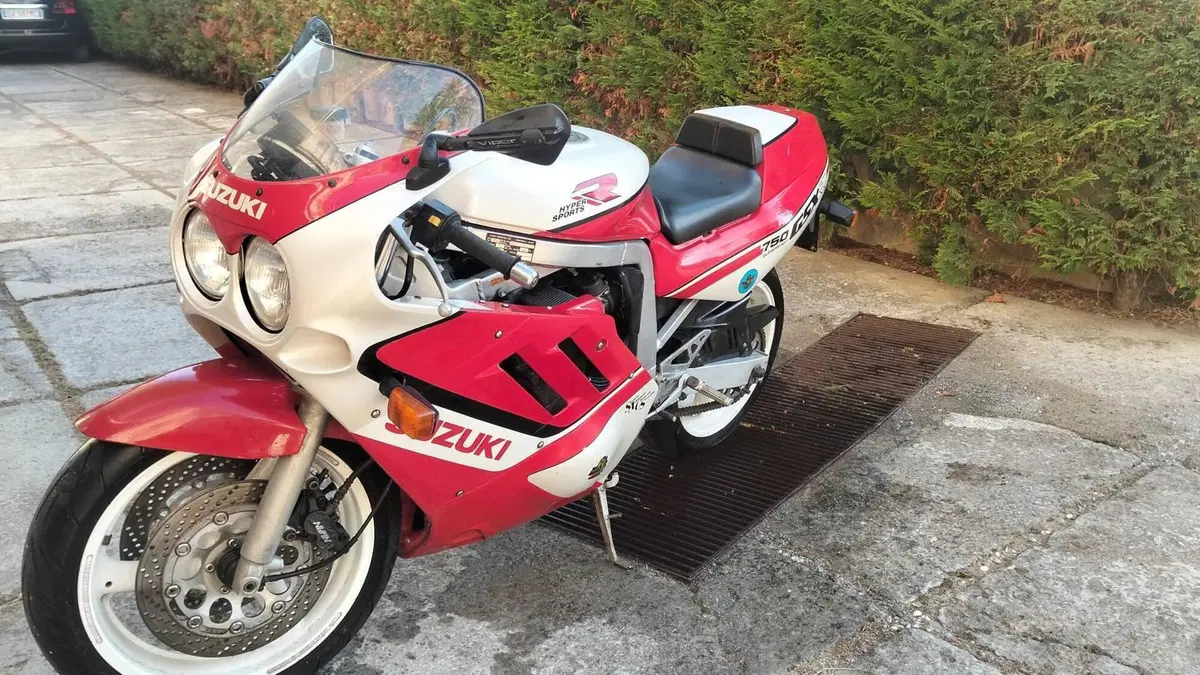 Suzuki   (2)