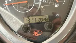 Kymco Agility 200i R16 + (2014 - 17)  (6)