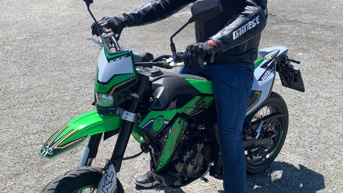 Kl KXE 125 Motard (2022 - 24)  (2)