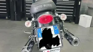 Moto Guzzi V7 Stone (2012 - 15)  (5)