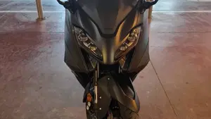 Yamaha T-Max 560 (2022 - 24) 