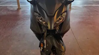 Yamaha T-Max 560 (2022 - 24) usata