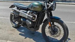 Triumph Street Scrambler 900 (2017 - 18) 