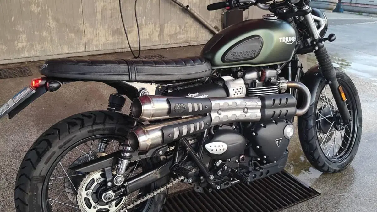 Triumph Street Scrambler 900 (2017 - 18)  (4)