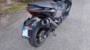 Yamaha T-Max 560 (2022 - 24)  (2)