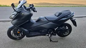 Yamaha T-Max 560 (2022 - 24)  (4)