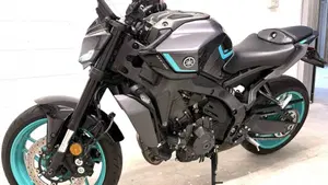 Yamaha MT-09 Y-AMT (2024 - 26)  (7)
