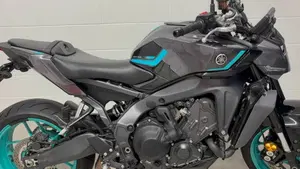 Yamaha MT-09 Y-AMT (2024 - 26)  (10)