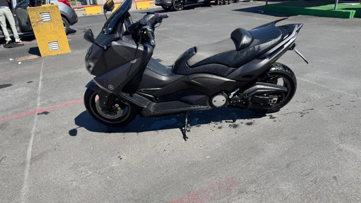 Yamaha T-Max 530 (2012 - 14)  (2)