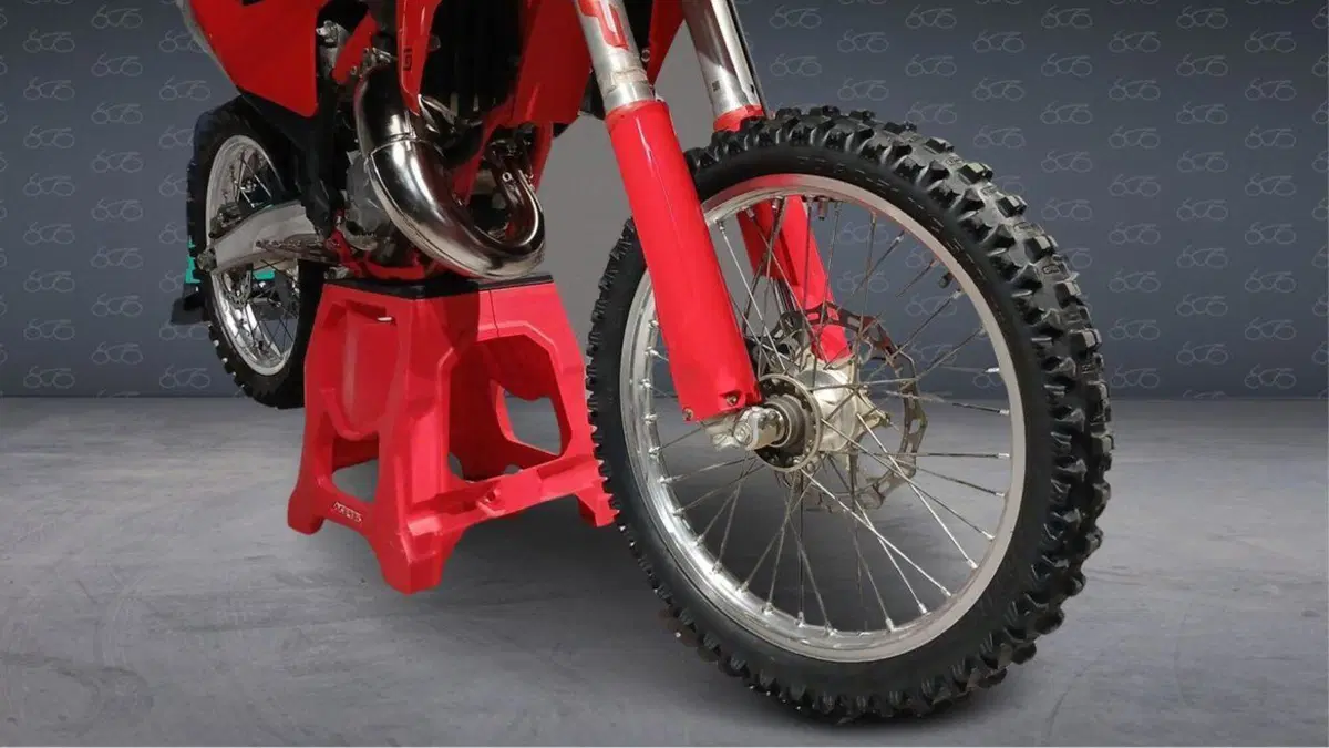 GASGAS MC 125 (2025)  (5)