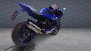 Yamaha YZF R1 (2020 - 25)  (2)