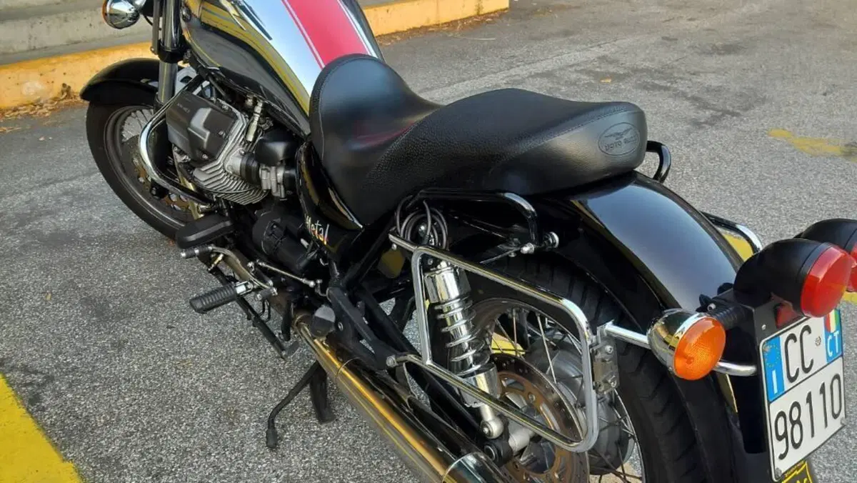 Moto Guzzi California Stone Metal (2001 - 06)  (4)