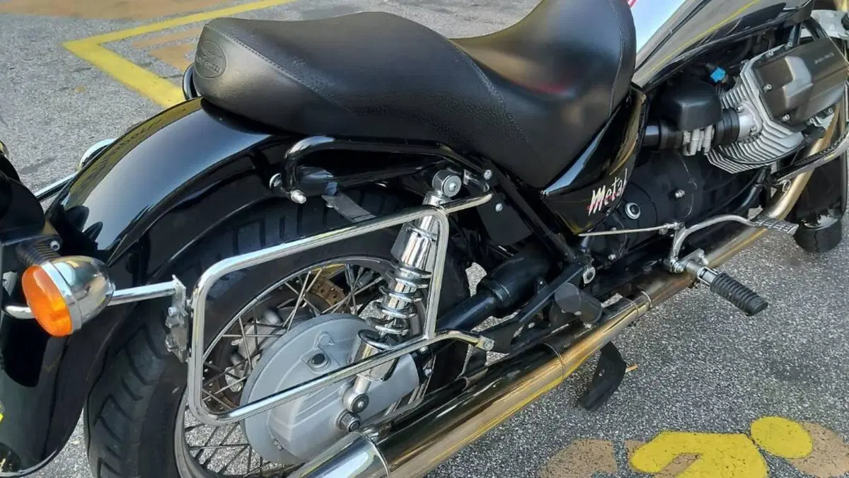 Moto Guzzi California Stone Metal (2001 - 06)  (7)