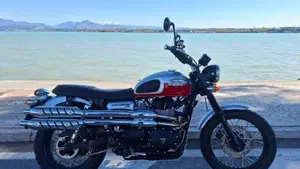 Triumph Scrambler (2006 - 17)  (2)