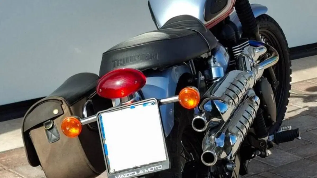 Triumph Scrambler (2006 - 17)  (6)