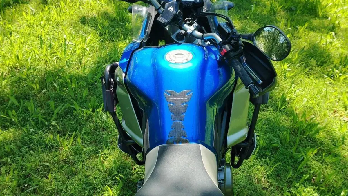 Yamaha XT1200Z Super Ténéré First Edition (2010 - 11)  (4)