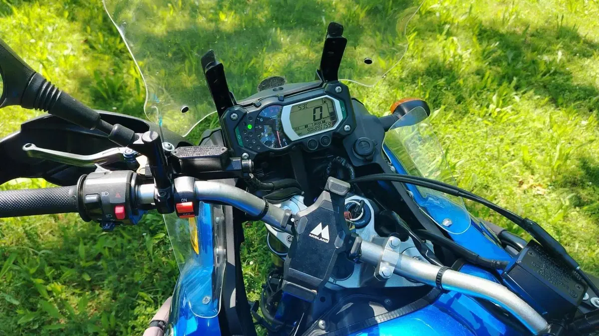 Yamaha XT1200Z Super Ténéré First Edition (2010 - 11)  (5)