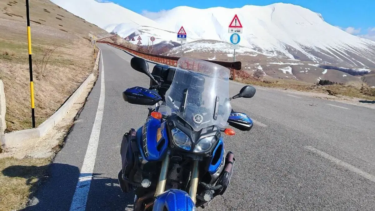 Yamaha XT1200Z Super Ténéré First Edition (2010 - 11)  (8)