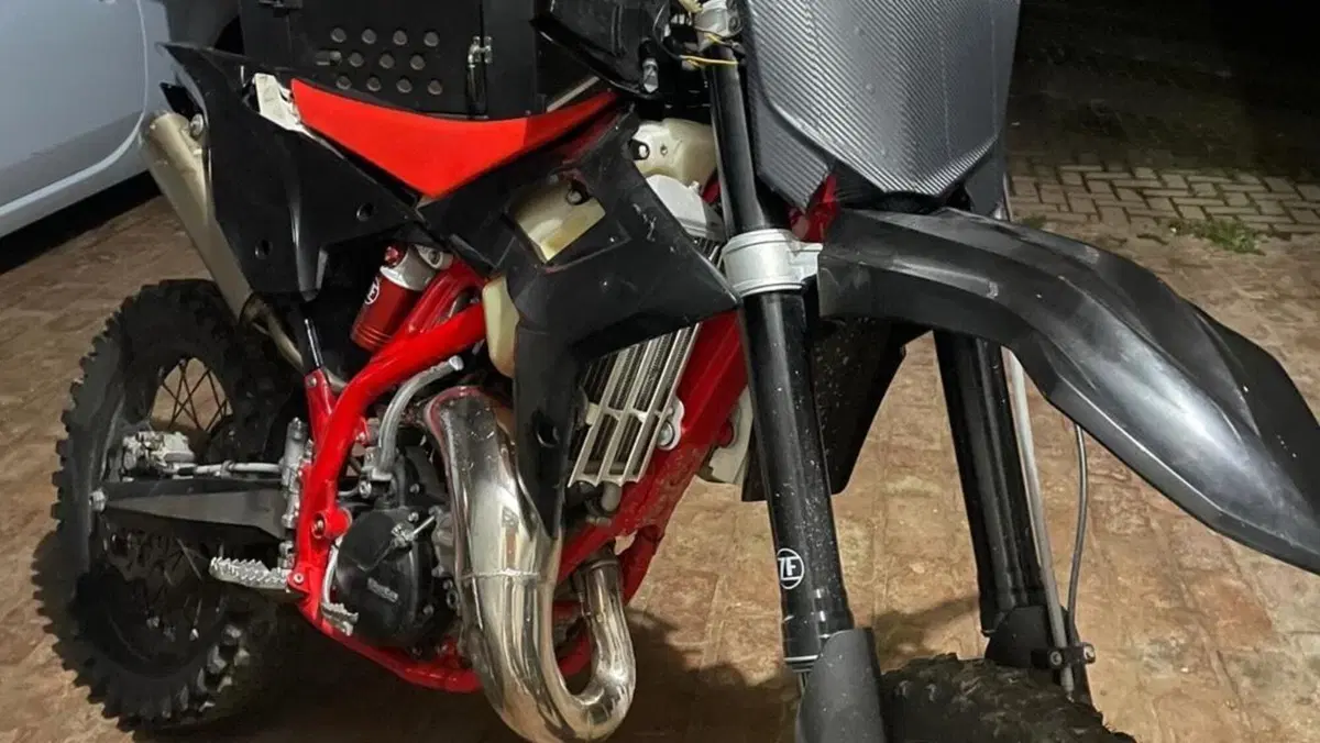 Betamotor RR 125 2T Enduro (2019)  (2)
