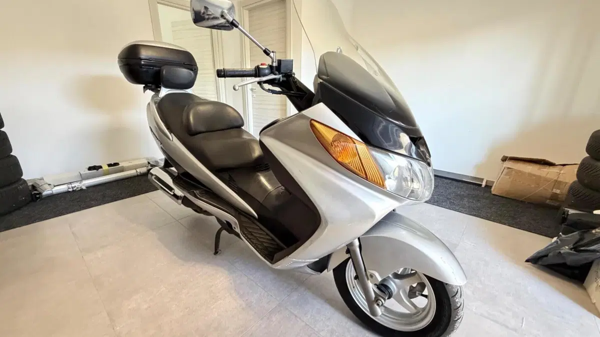 Suzuki Burgman AN 400 Businnes (2001 - 03)  (2)