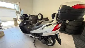 Suzuki Burgman AN 400 Businnes (2001 - 03)  (5)