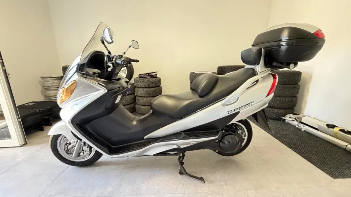 Suzuki Burgman AN 400 Businnes (2001 - 03)  (6)