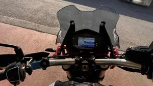 Moto Guzzi V85 TT Evocative Graphics (2019 - 20)  (17)