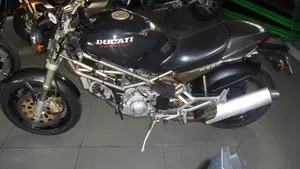 Ducati Monster 900 (1993 - 96)  (2)