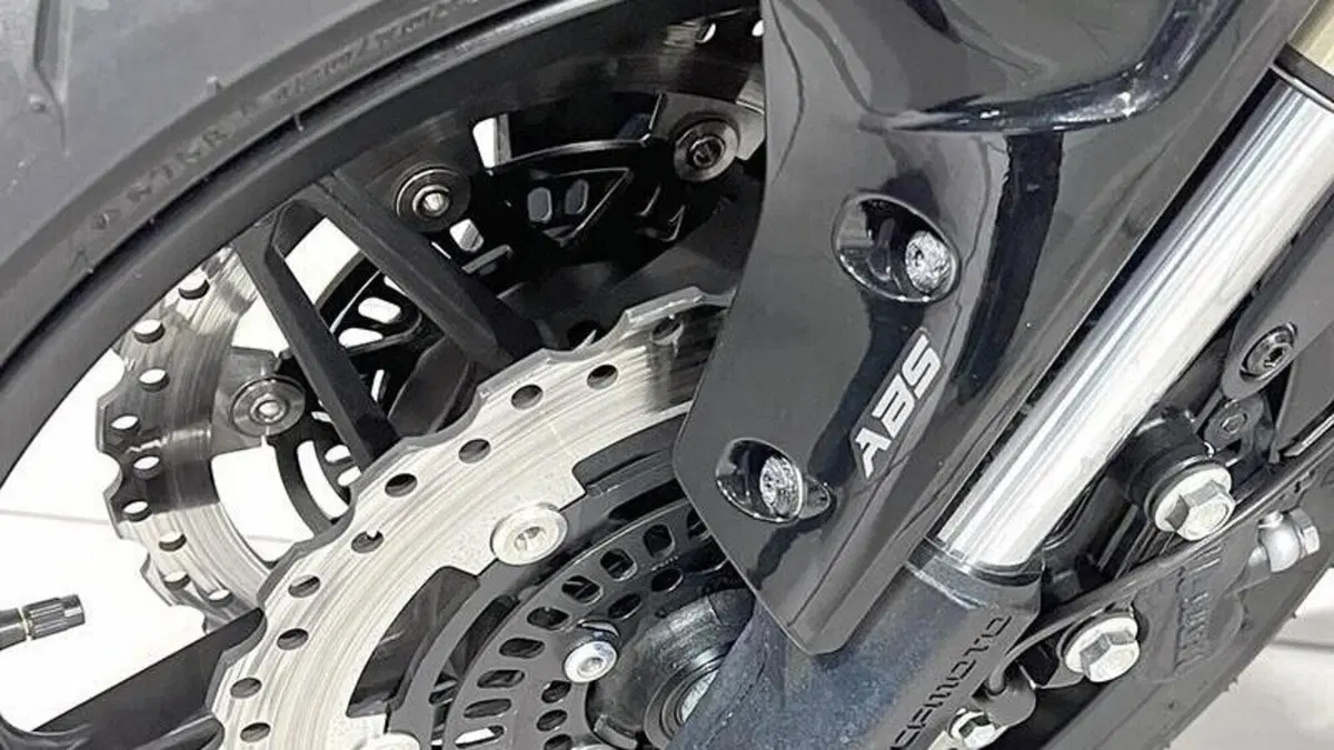 CFMOTO 650MT (2021 - 24)  (3)